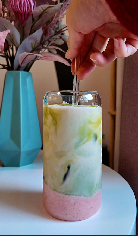 草莓抹茶拿鐵
